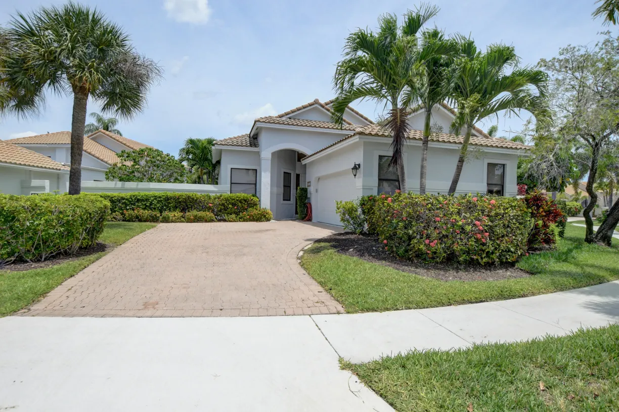 South Florida Real Estate | View 5213 Via De Amalfi Drive | Listing
