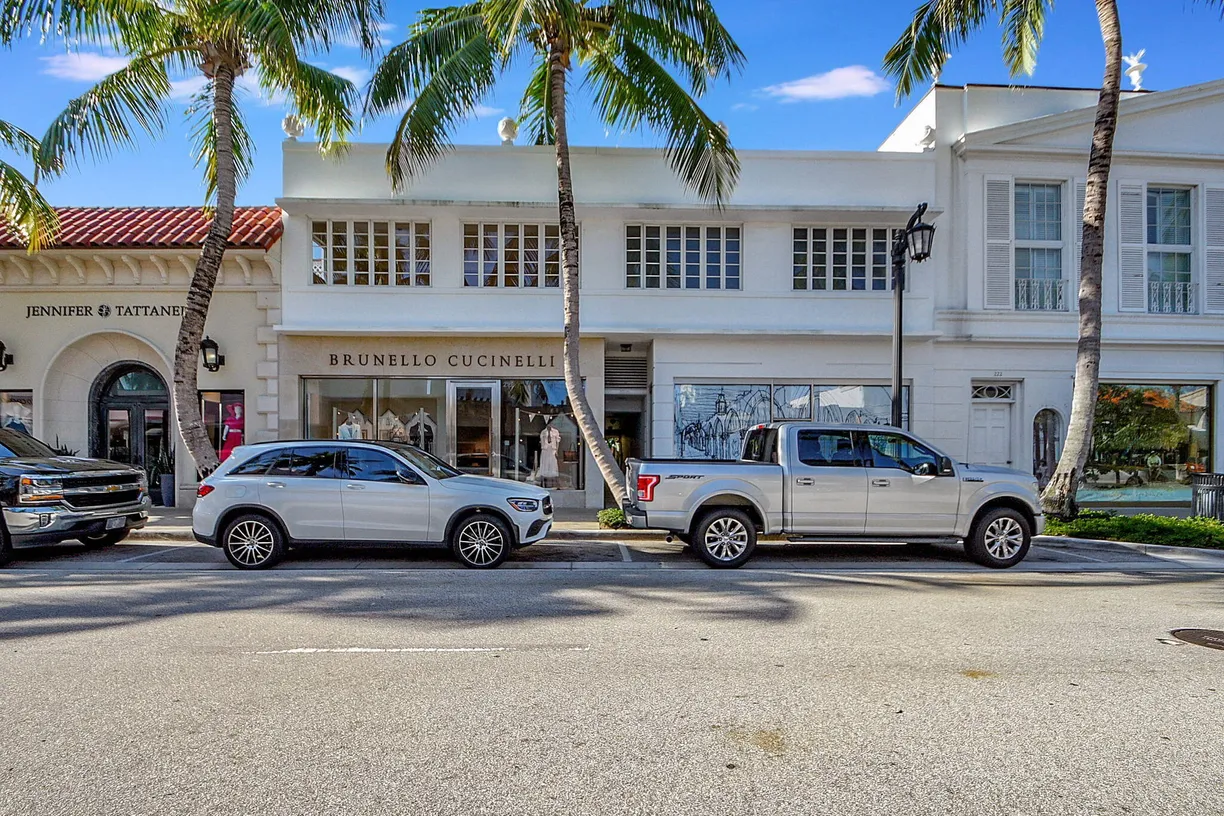 South Florida Real Estate | View 218 Worth Avenue | Listing