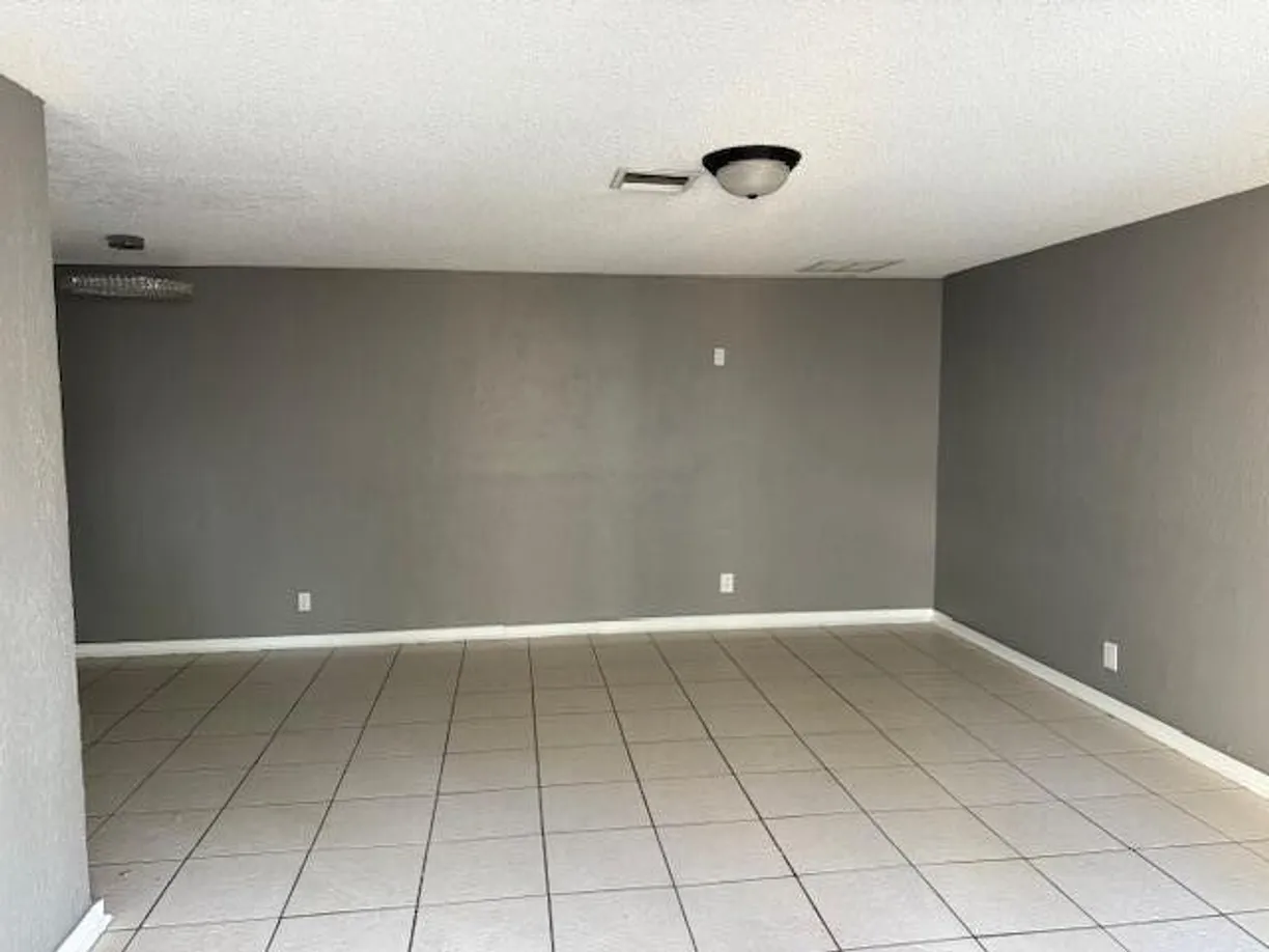 South Florida Real Estate | View 10 Crossings Circle, B | Listing
