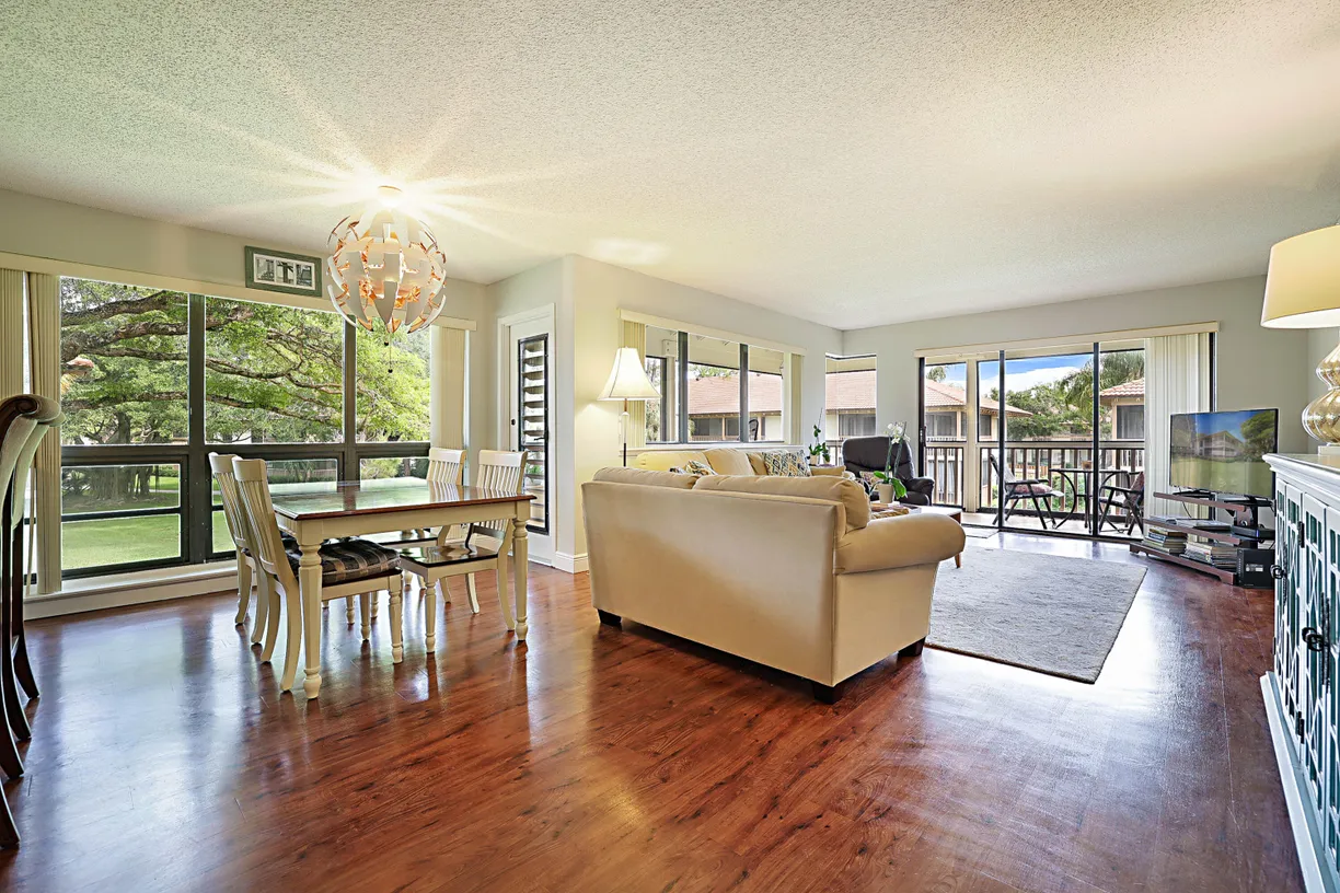 South Florida Real Estate | View 167 Brackenwood Road | Listing