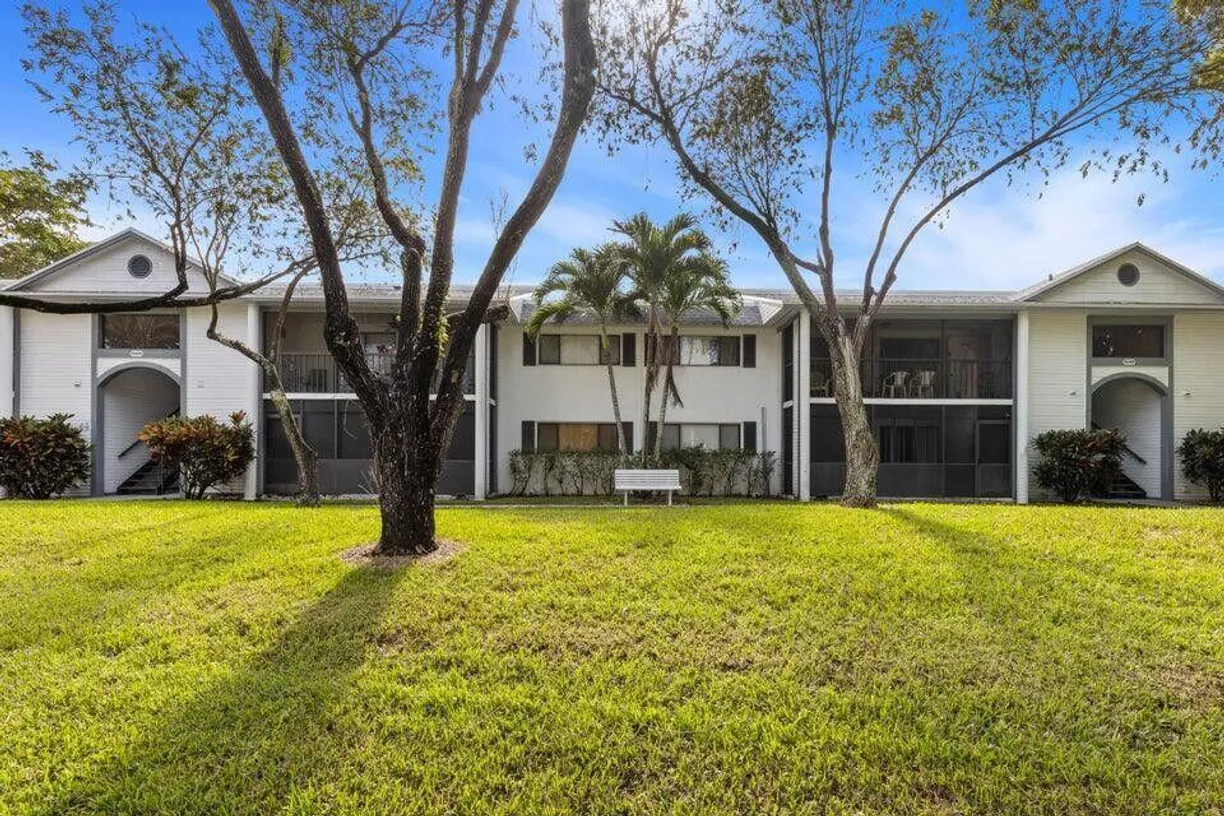 South Florida Real Estate | View 15449 Lakes Of Delray Boulevard, 207 | 2 Beds, 2 Baths
