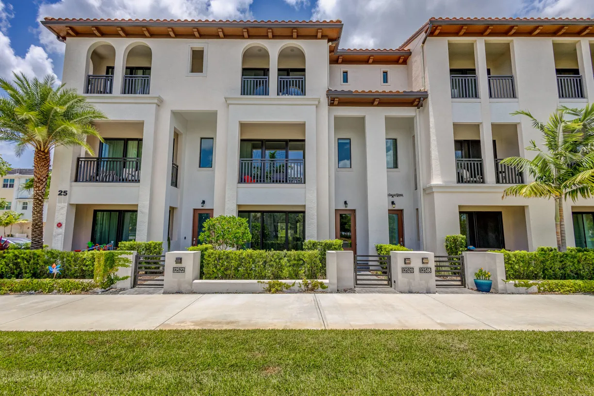 South Florida Real Estate | View 12520 Gross Pointe Drive | 3 Beds, 3 Baths