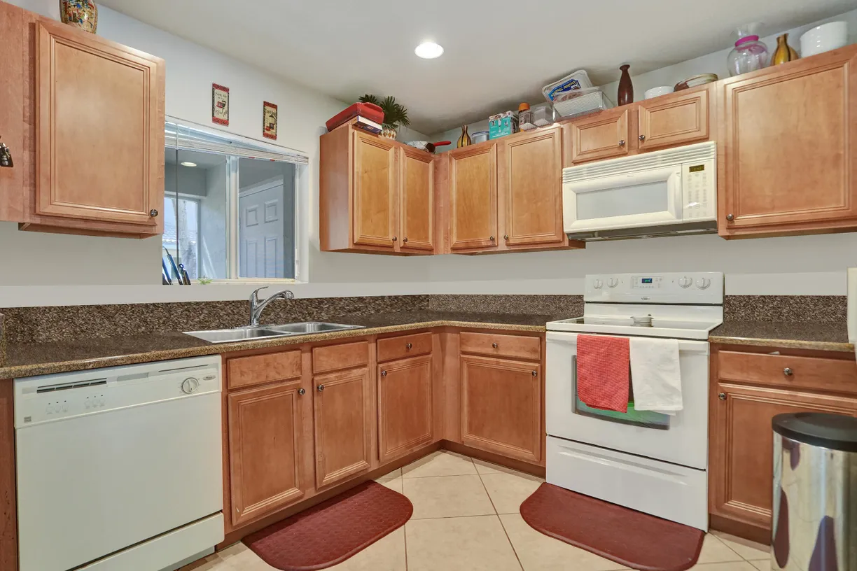 South Florida Real Estate | View 5961 London Lane | Listing
