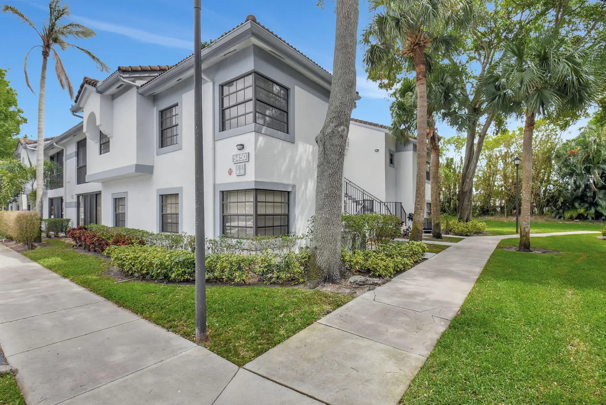 South Florida Real Estate | View 5450 Verona Drive, M | Listing