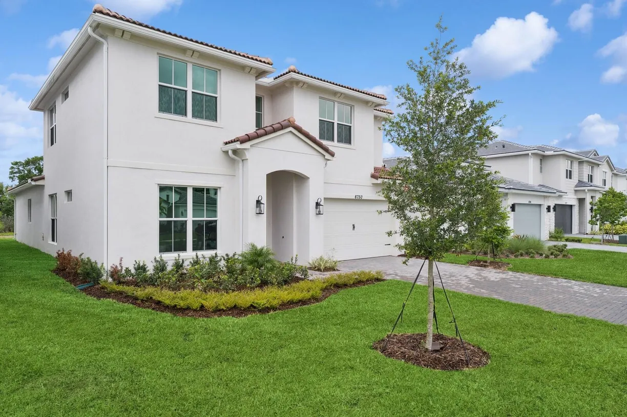 South Florida Real Estate | View 6750 SE Lost Pine Drive, 19 | Listing