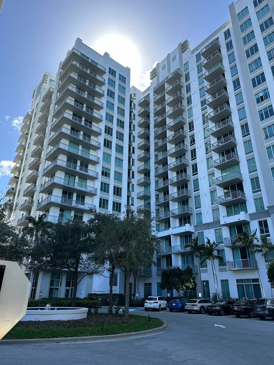 South Florida Real Estate | View 300 S Australian Avenue, 717 | 1 Bed, 1 Bath