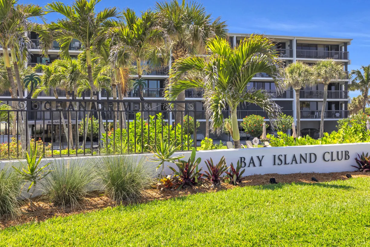 South Florida Real Estate | View 4141 Ocean Drive, 502 | Listing