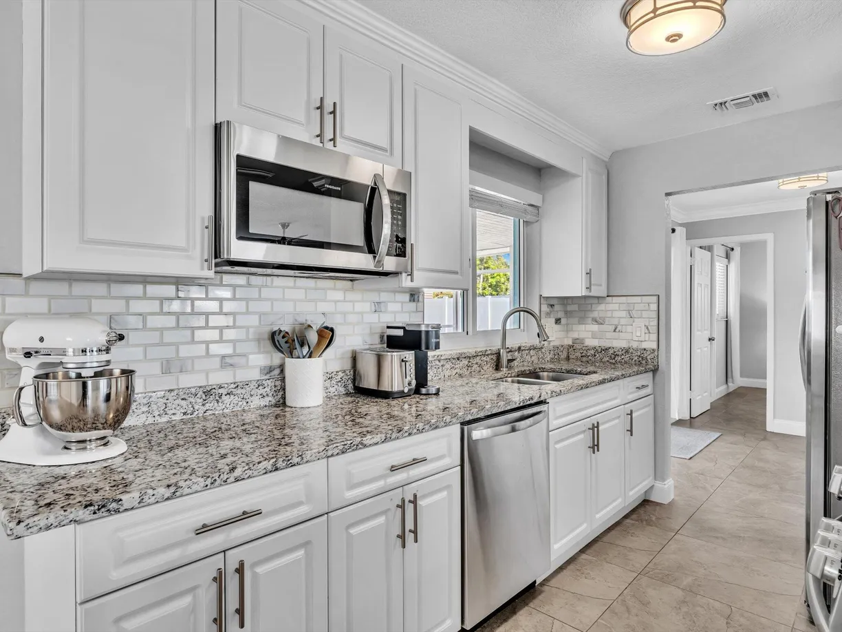 South Florida Real Estate | View 3885 Bluebell Street | Listing