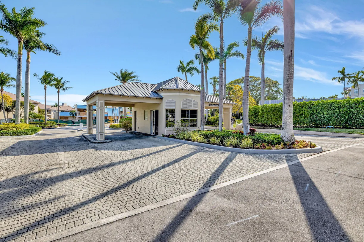 South Florida Real Estate | View 15 Royal Palm Way, 505 | Listing