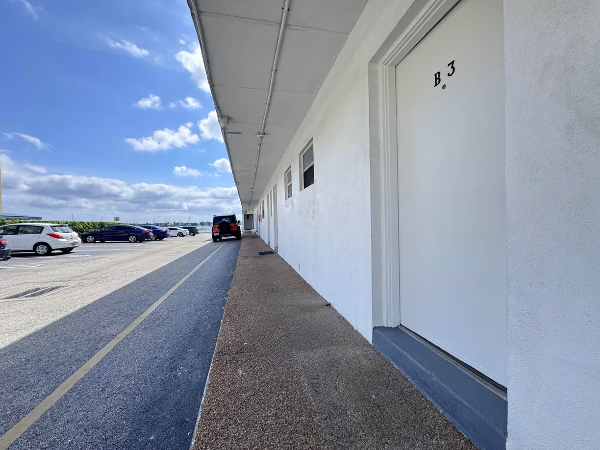 South Florida Real Estate | View 4500 N Flagler Drive, B3 | 1 Bed, 1 Bath