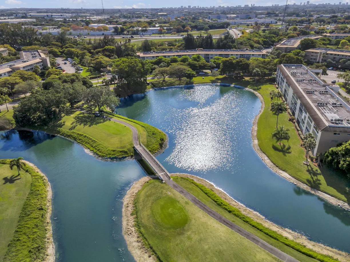 South Florida Real Estate | View 1601 Abaco Drive, M1 | Listing