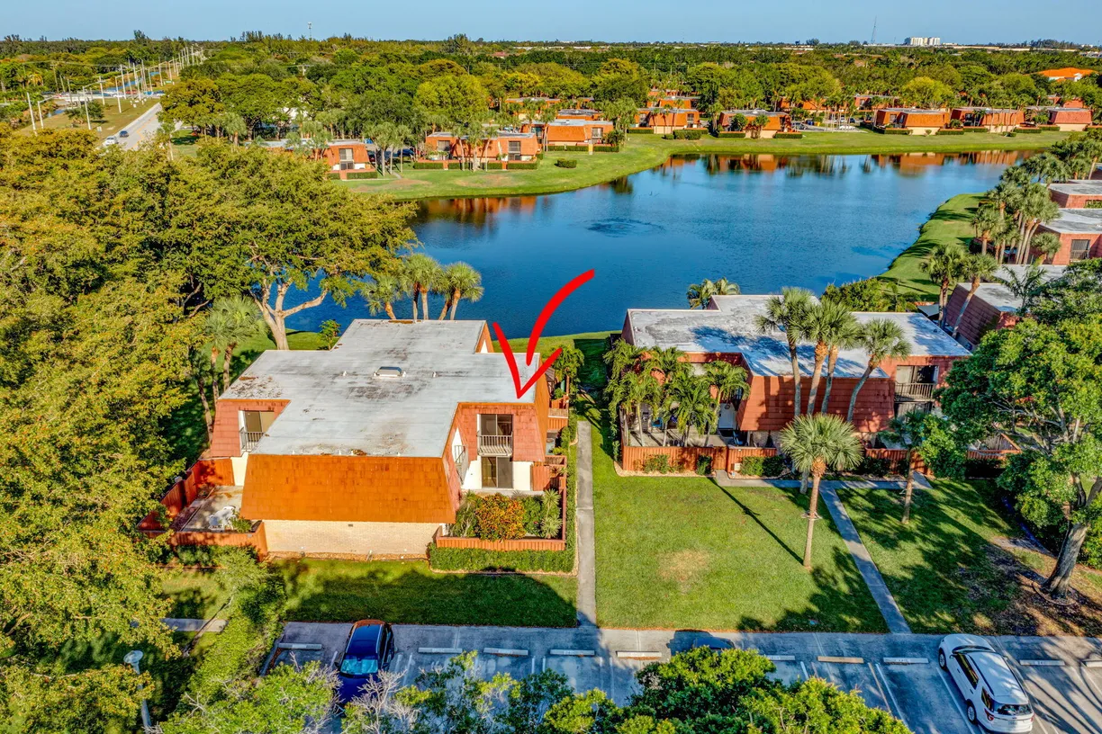 South Florida Real Estate | View 736 Buttonwood Lane | Listing
