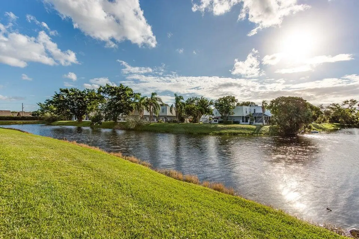 South Florida Real Estate | View 1608 Shaker Circle Circle | Listing