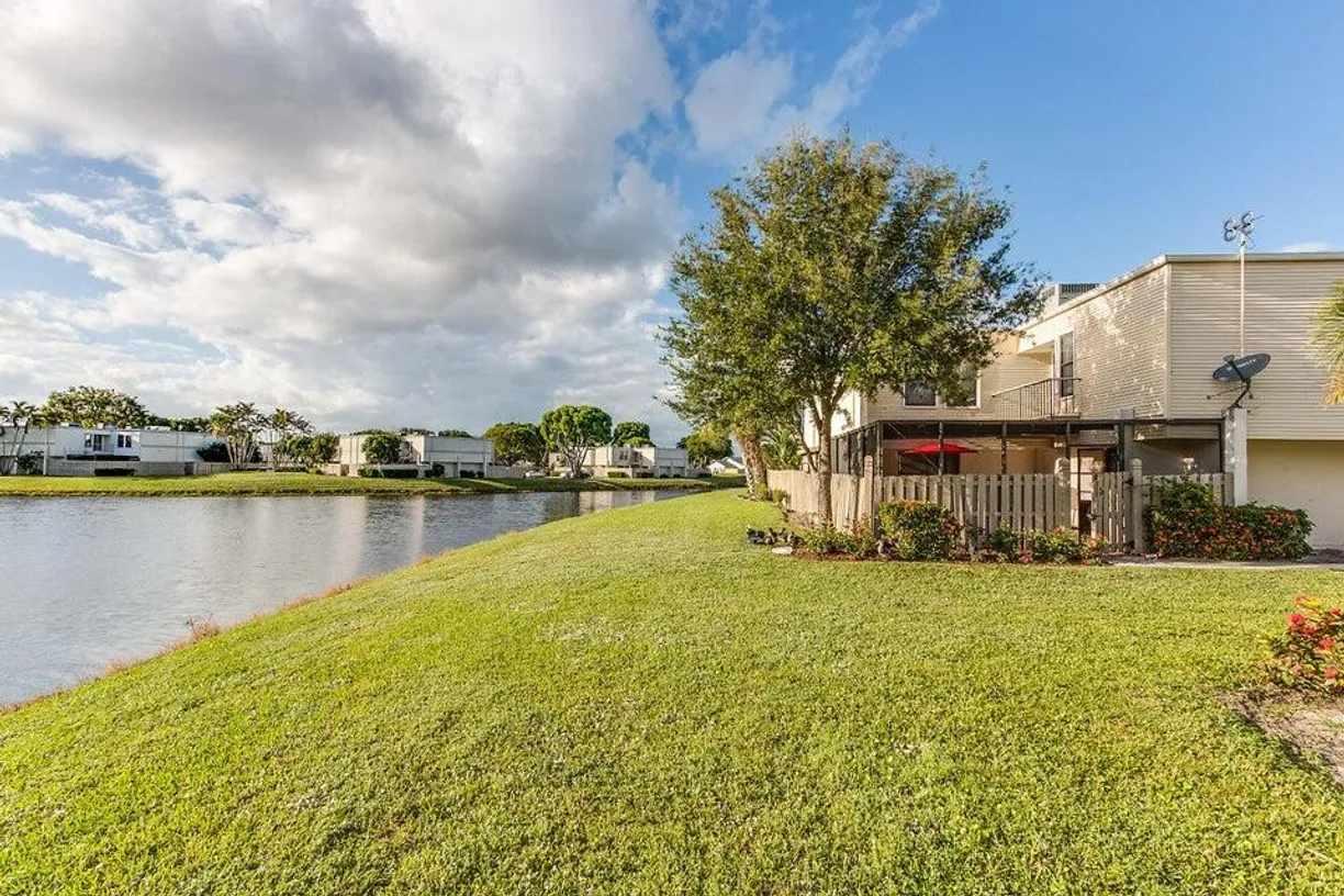 South Florida Real Estate | View 1608 Shaker Circle Circle | Listing