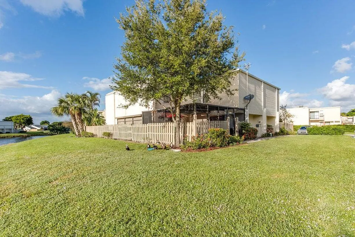 South Florida Real Estate | View 1608 Shaker Circle Circle | 2 Beds, 2 Baths