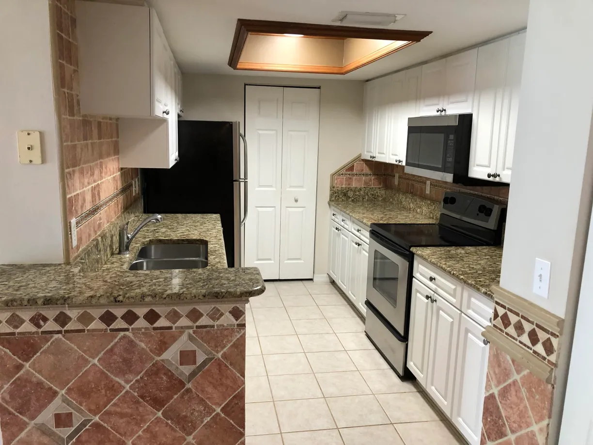 South Florida Real Estate | View 1500 S Crestwood 1503 Court, 1503 | 3 Beds, 2 Baths