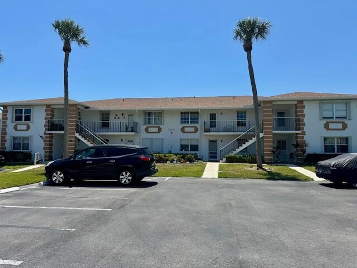 South Florida Real Estate | View 1203 S Lakes End Drive, E-1 | Listing