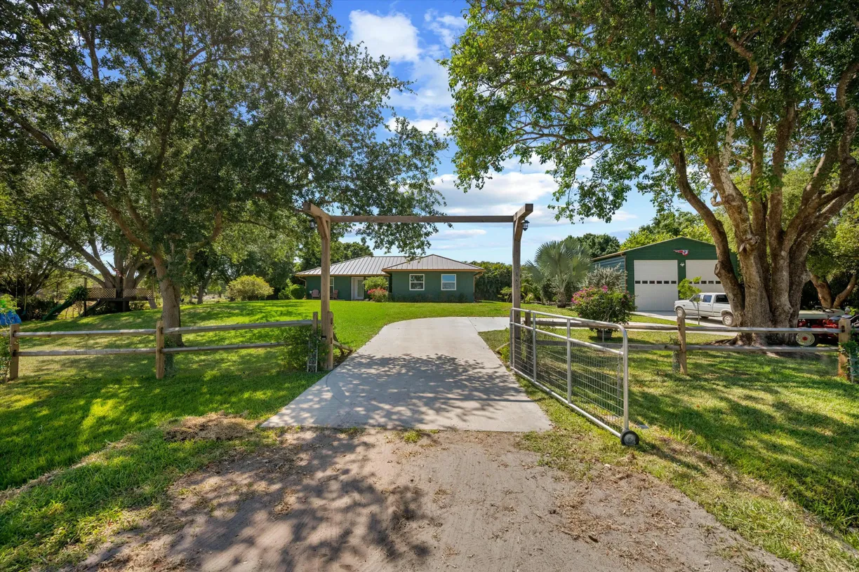 South Florida Real Estate | View 16629 74th Avenue | Listing