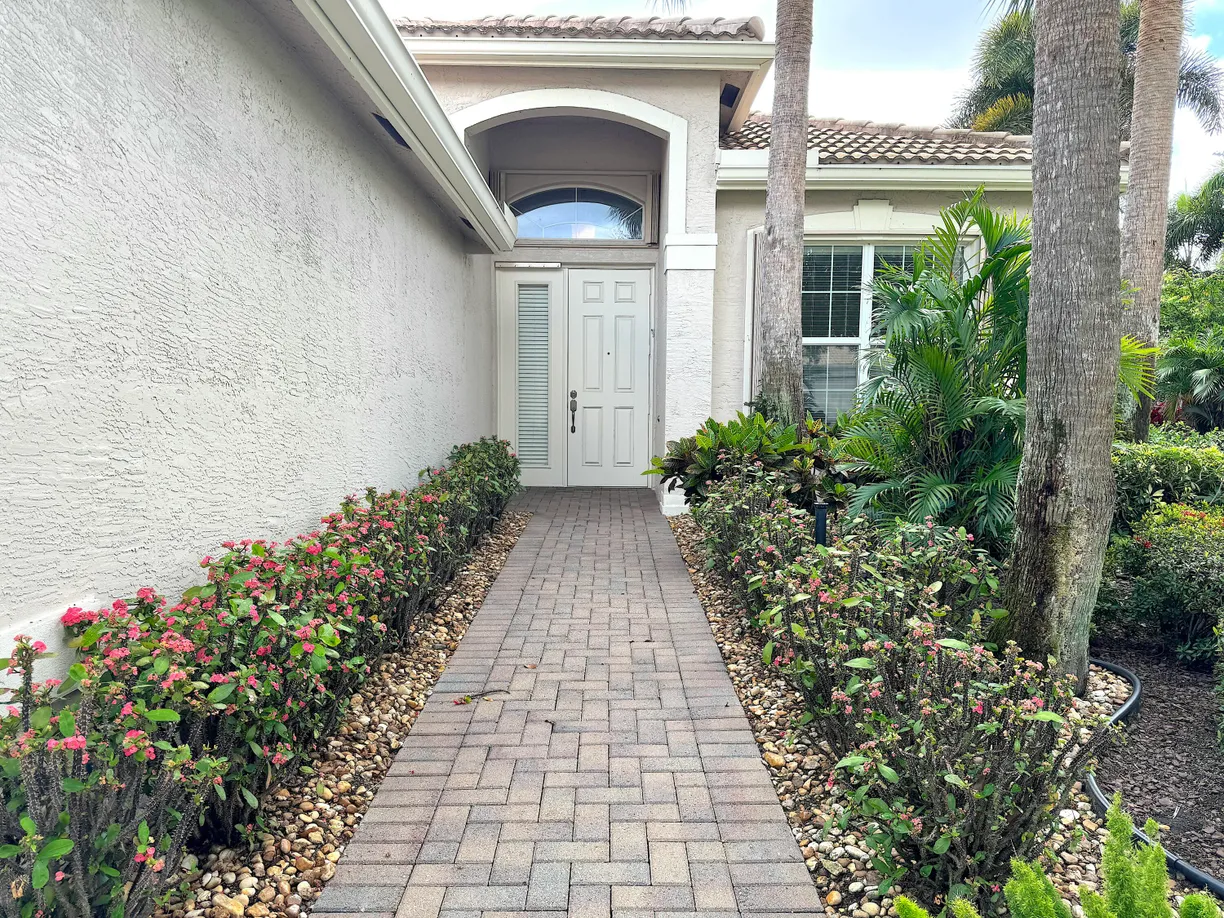 South Florida Real Estate | View 9152 Meridian View Isle | Listing