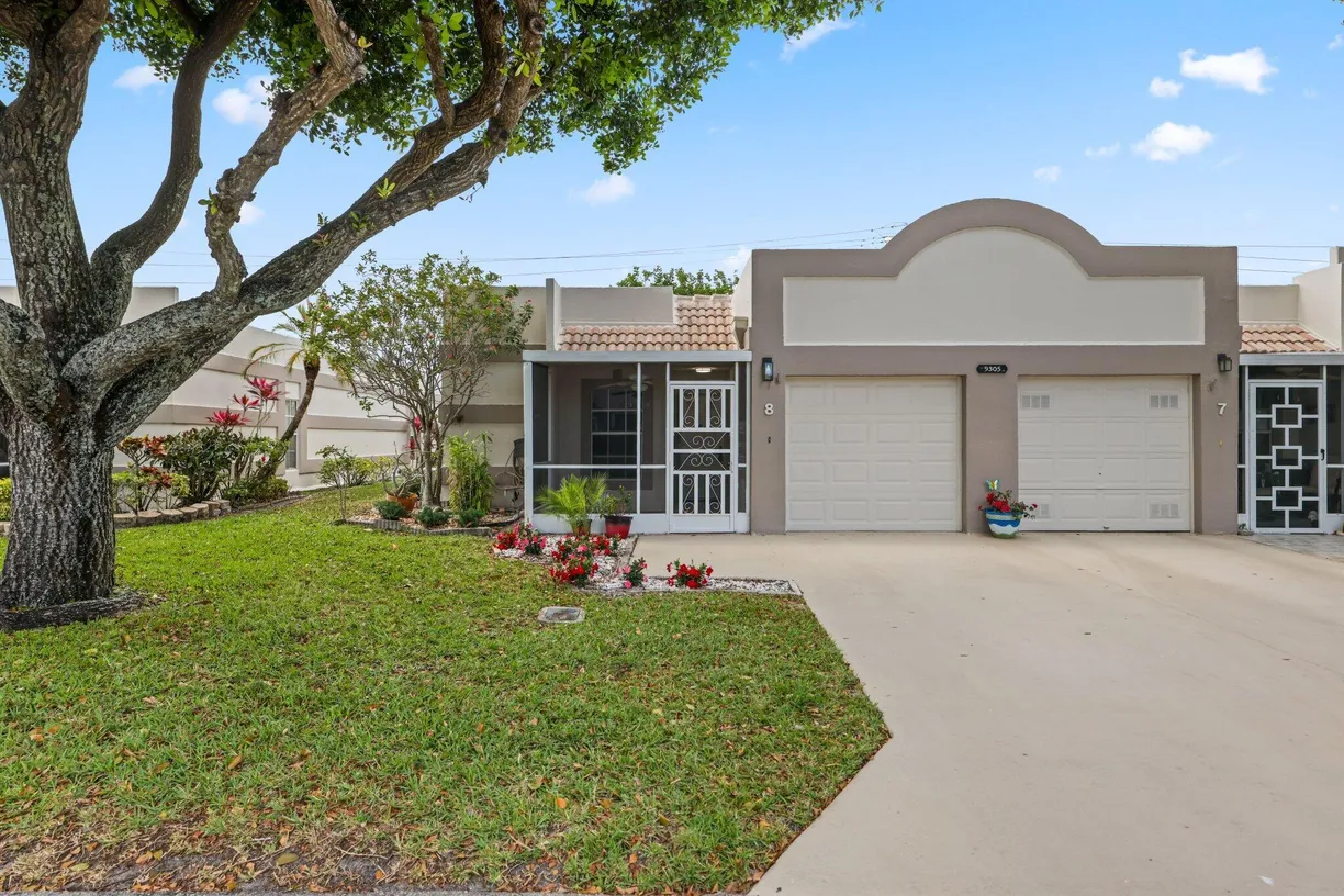 South Florida Real Estate | View 9305 Flynn Circle, 8 | 2 Beds, 2 Baths