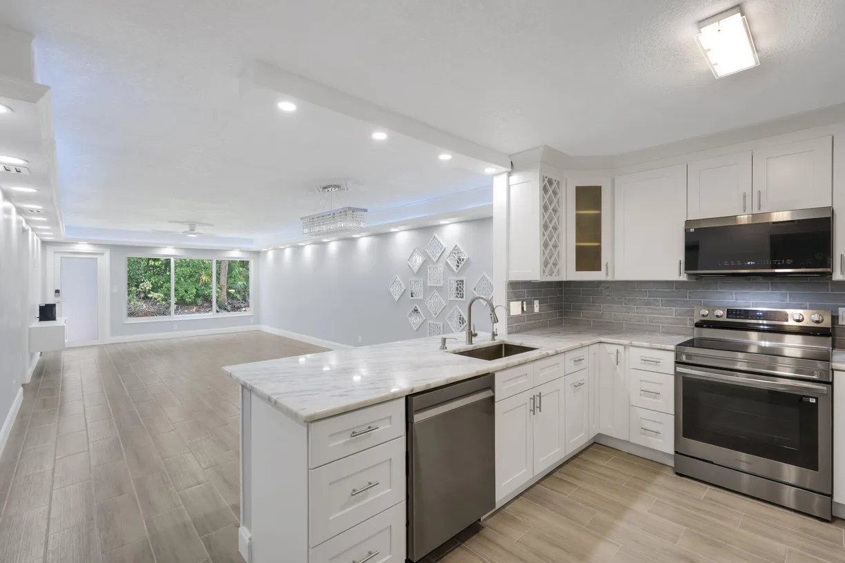 South Florida Real Estate | View 9305 Flynn Circle, 8 | Listing