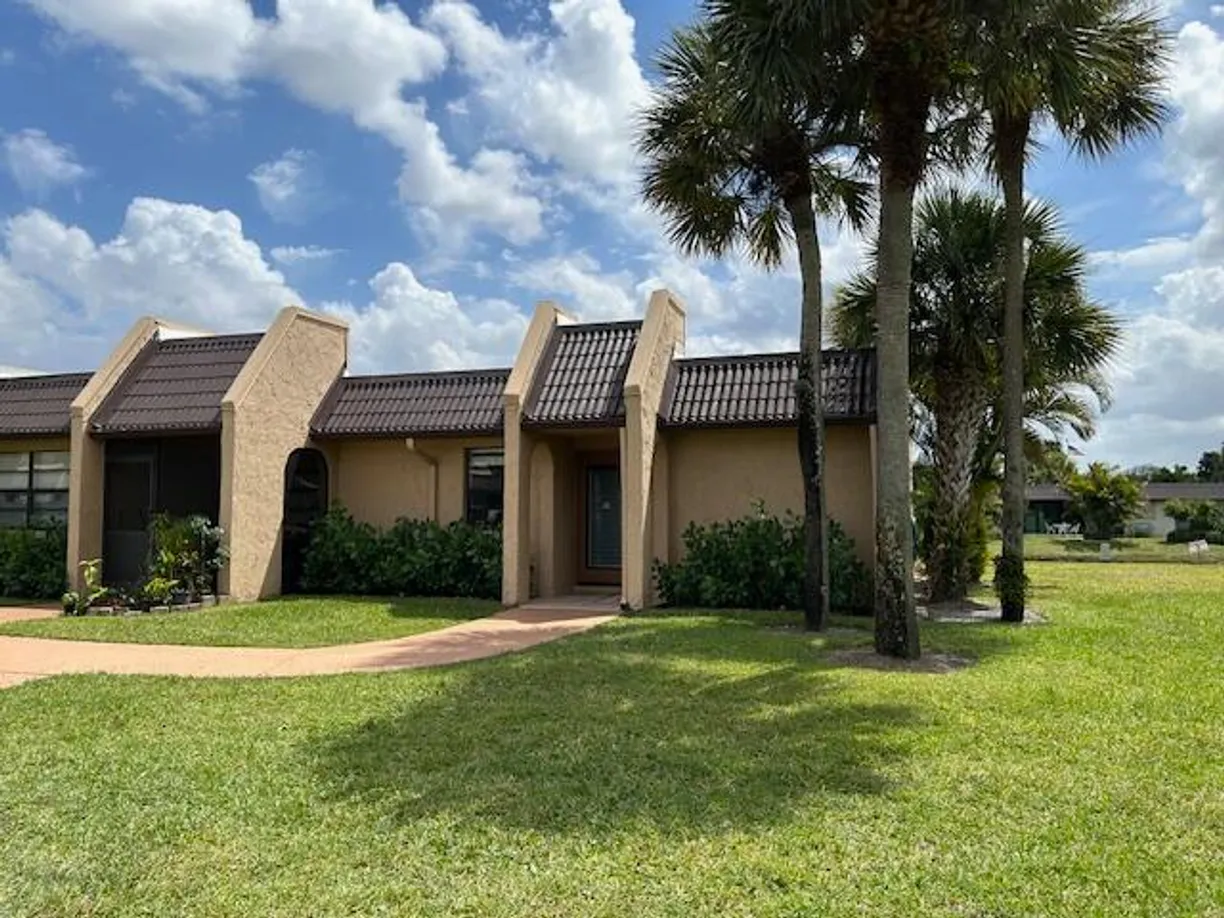South Florida Real Estate | View 114 Lake Nancy Drive | 1 Bed, 1 Bath