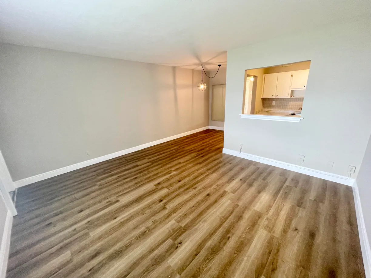 South Florida Real Estate | View 1980 Sunset Avenue, 4 | 1 Bed, 1 Bath
