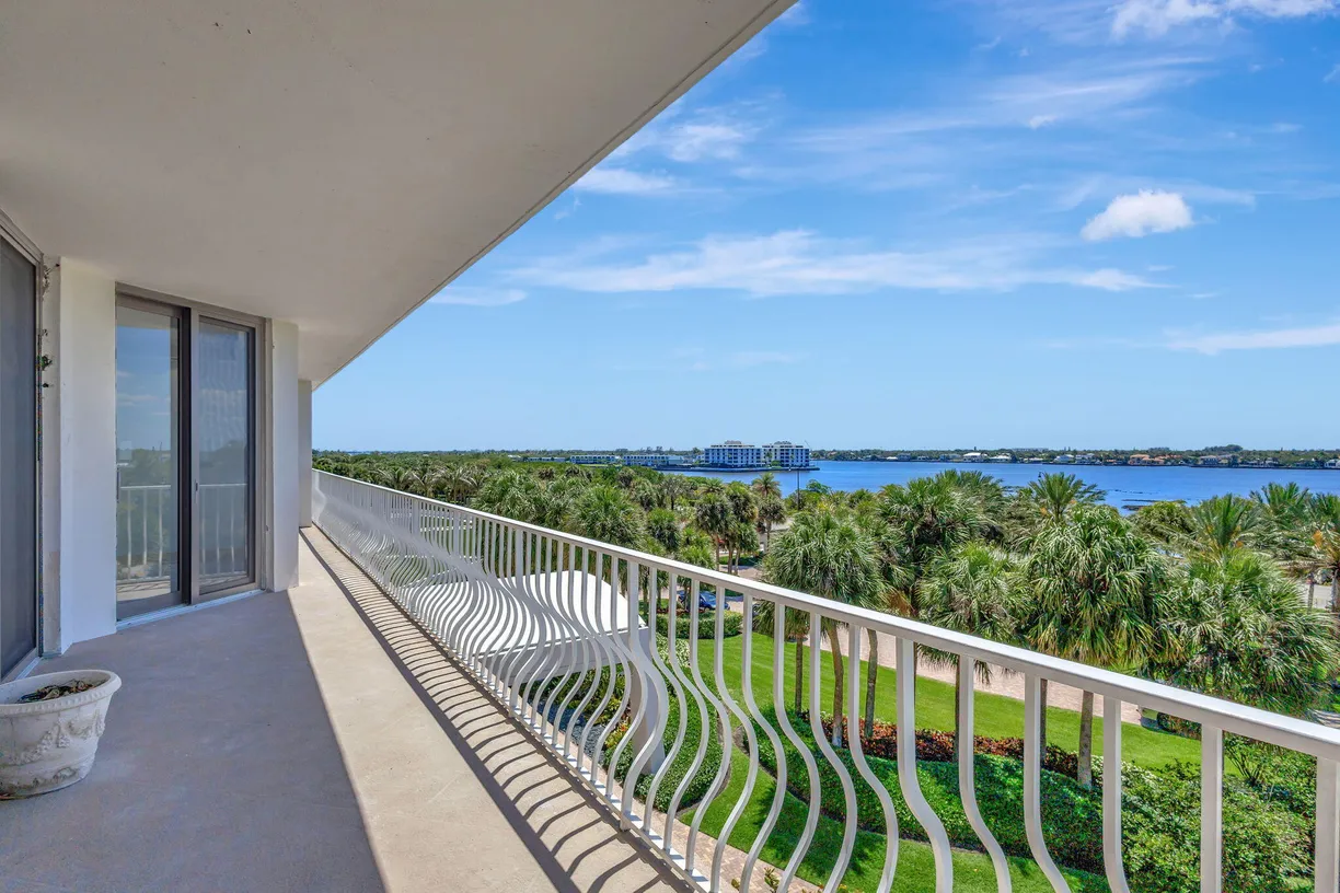 South Florida Real Estate | View 2000 S Ocean Boulevard, 304n & Cabana 8e | Listing