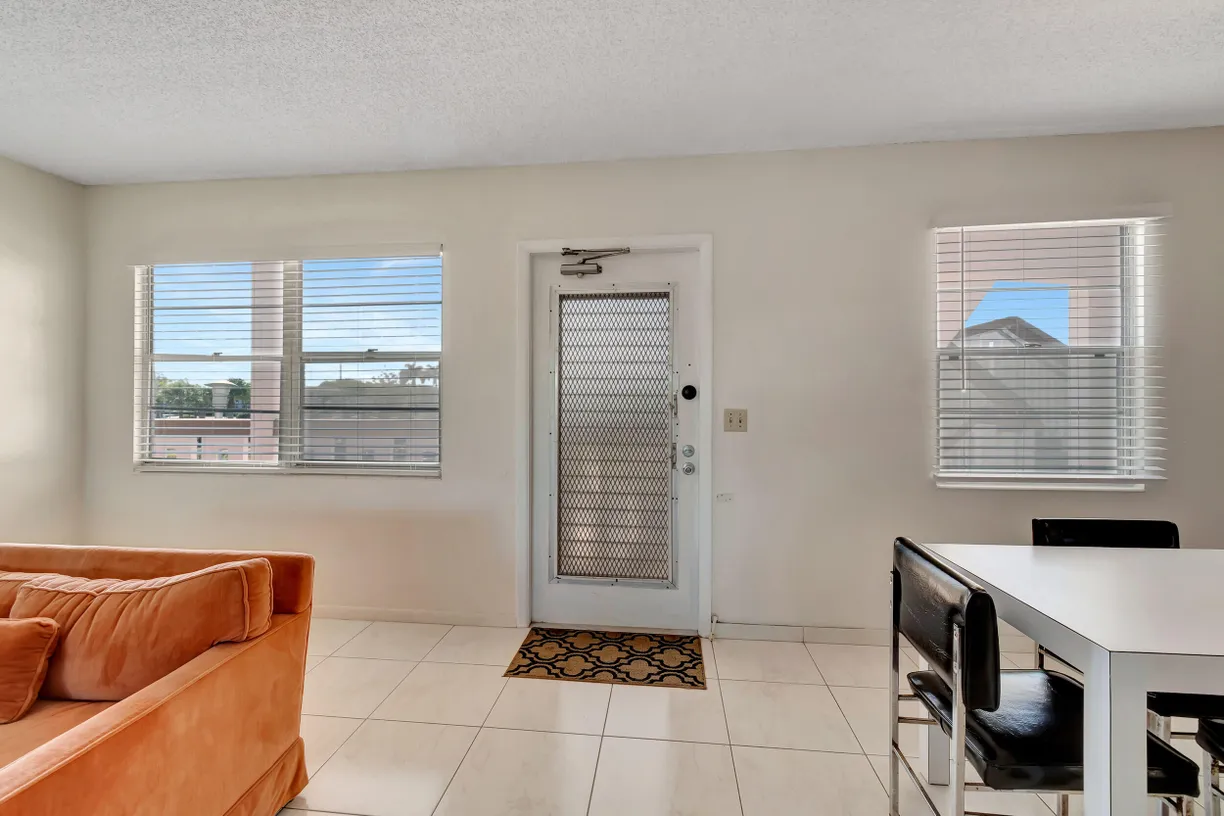 South Florida Real Estate | View 2002 Cornwall A | Listing