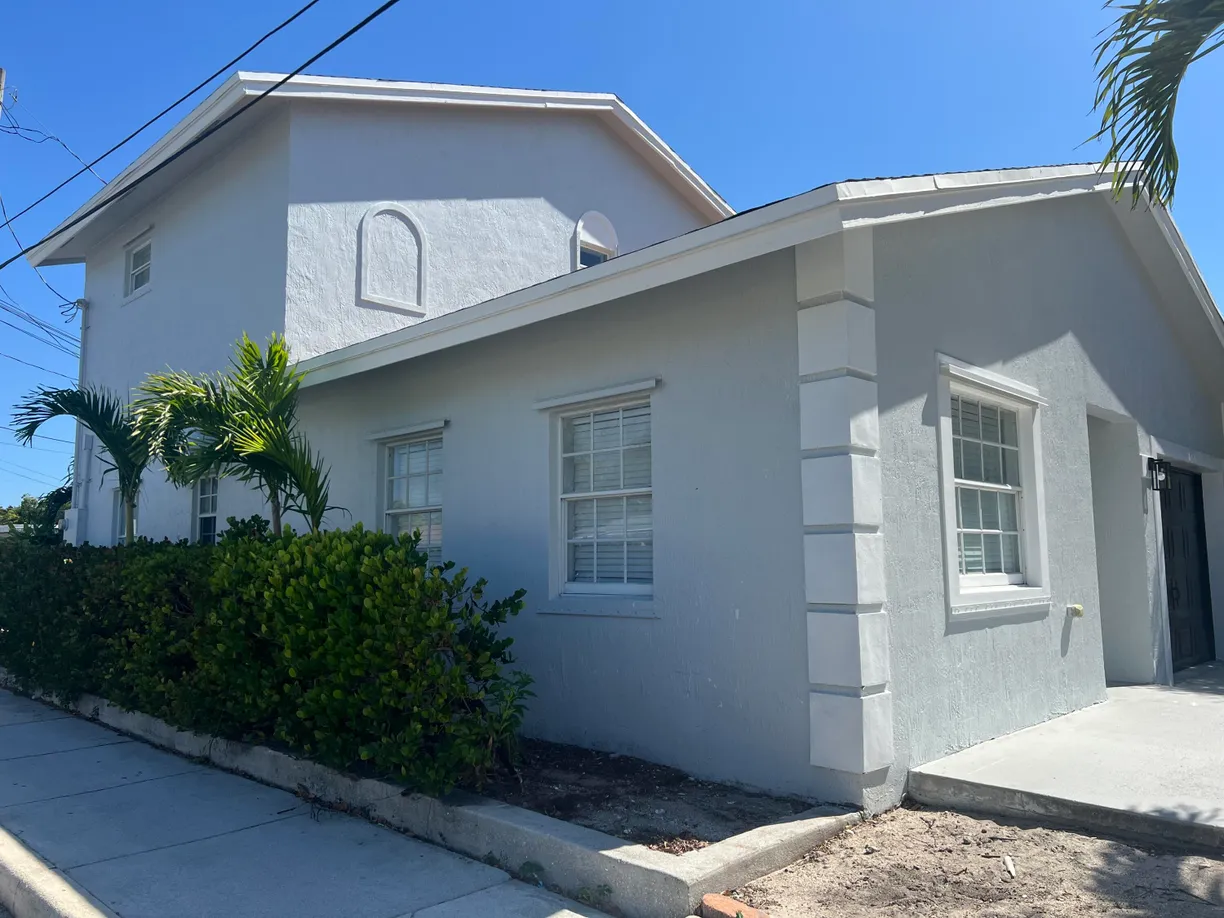 South Florida Real Estate | View 656 Latona Avenue | Listing