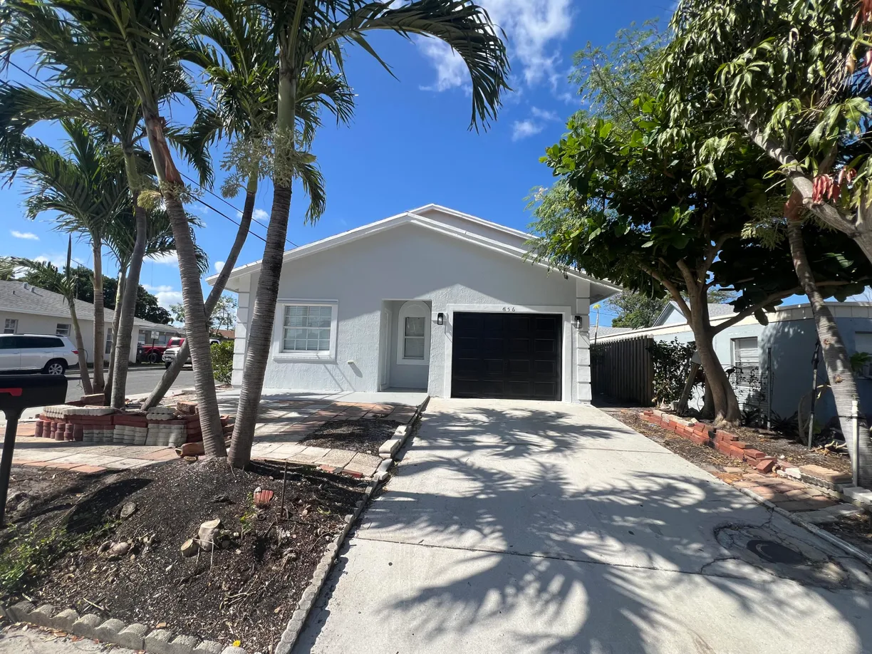 South Florida Real Estate | View 656 Latona Avenue | Listing