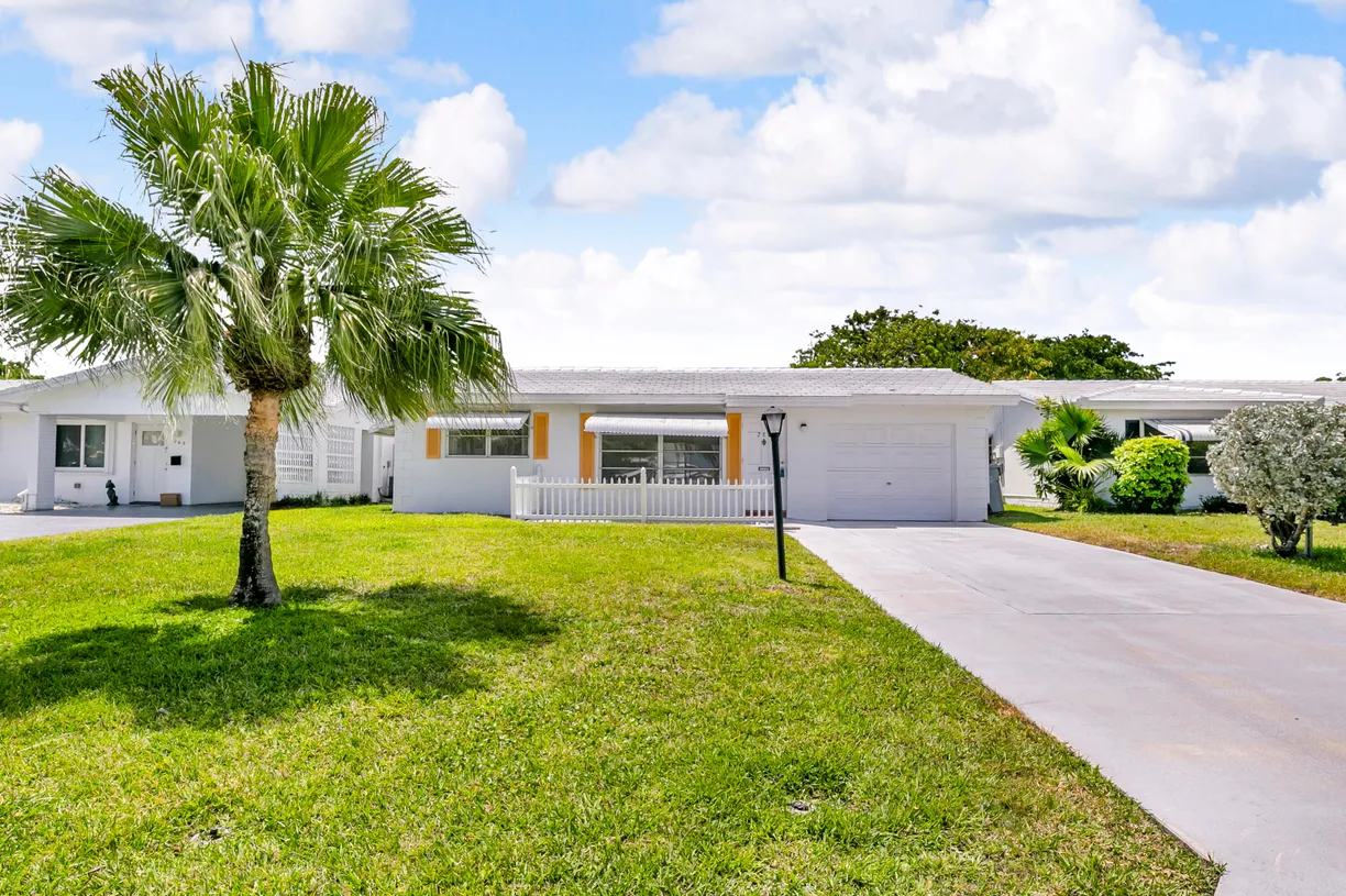 South Florida Real Estate | View 280 S Golf Boulevard | 2 Beds, 1 Bath