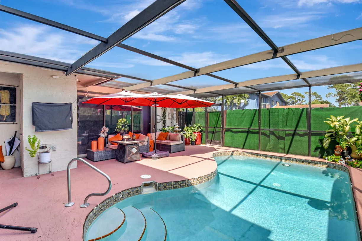 South Florida Real Estate | View 4582 Holly Lake Drive | Listing