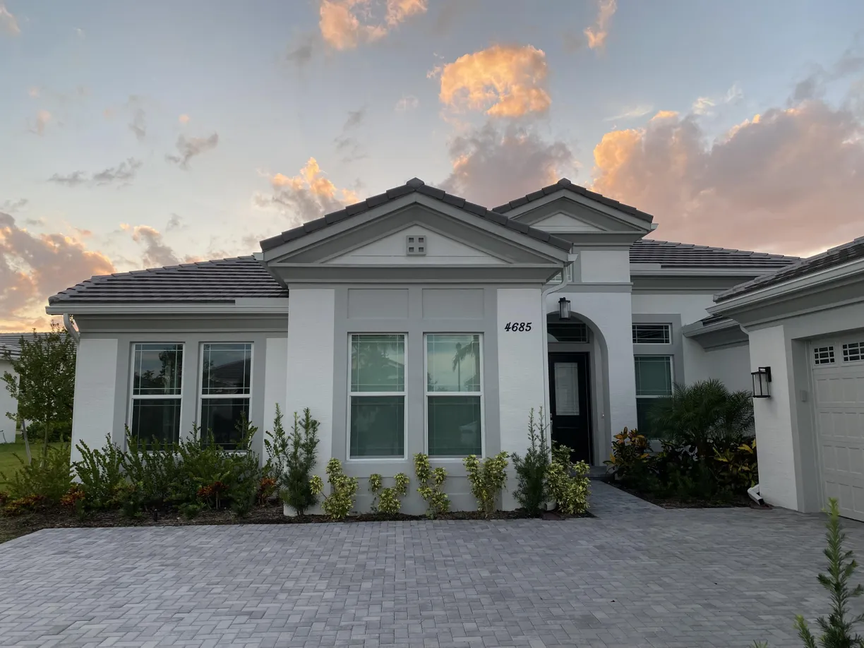 South Florida Real Estate | View 4685 Estates Circle | 5 Beds, 4 Baths