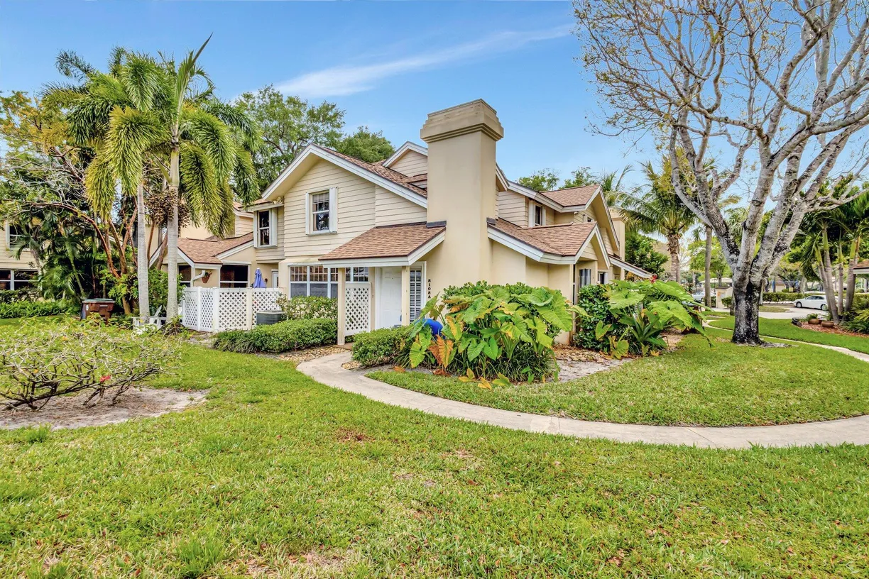South Florida Real Estate | View 8108 Oakton Court, 8a | Listing