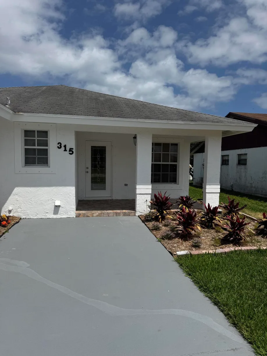 South Florida Real Estate | View 315 NW 7th Avenue | Listing