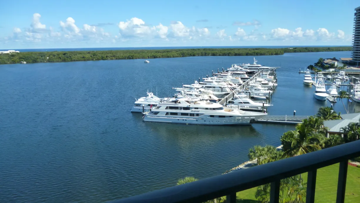 South Florida Real Estate | View 124 Lakeshore Drive, 1028 | Listing