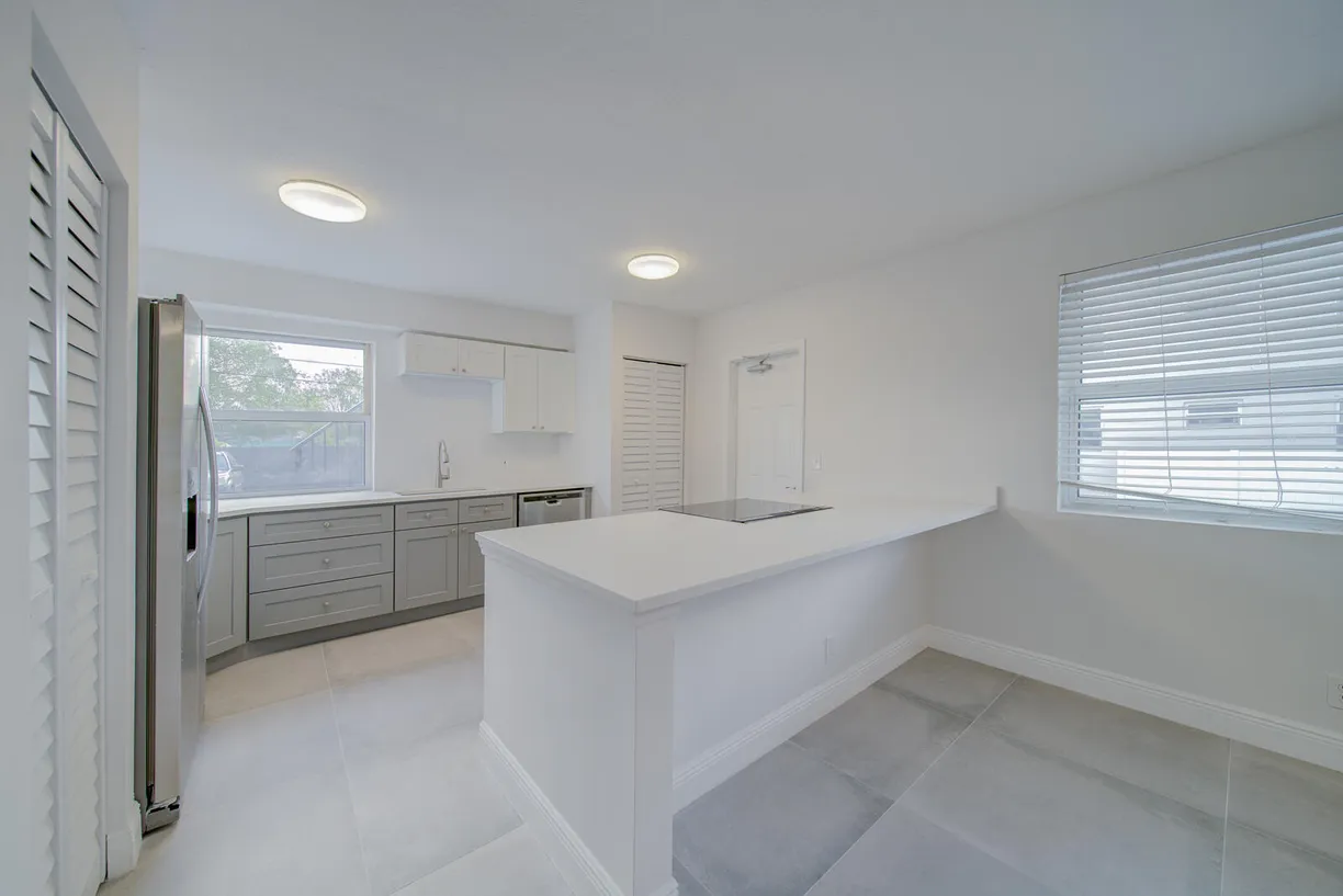 South Florida Real Estate | View 1605 NE 3rd Avenue, 1 | 2 Beds, 1 Bath