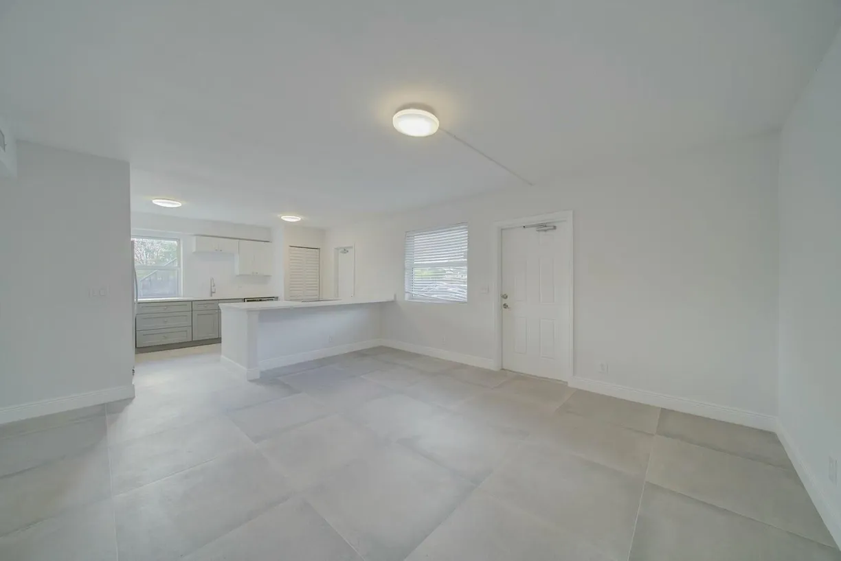 South Florida Real Estate | View 1605 NE 3rd Avenue, 1 | Listing
