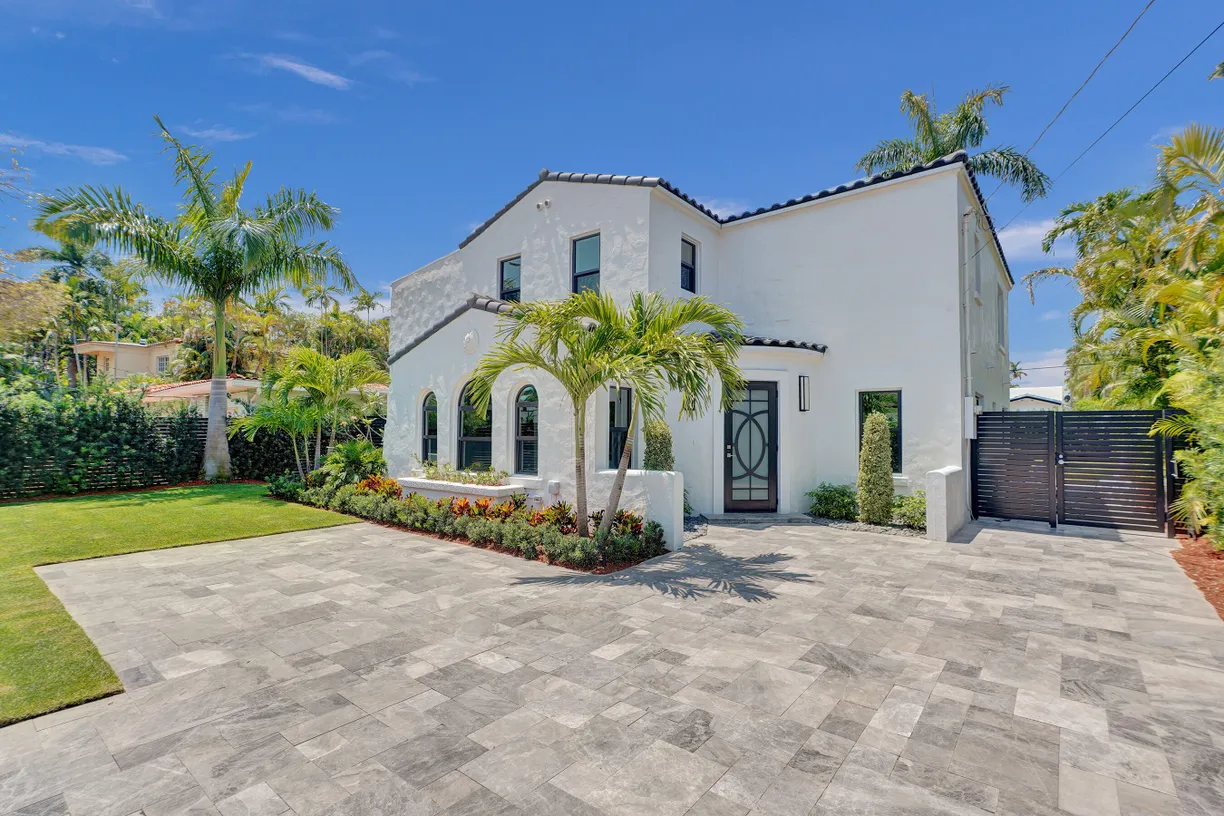 South Florida Real Estate | View 5832 Alton Road | Listing