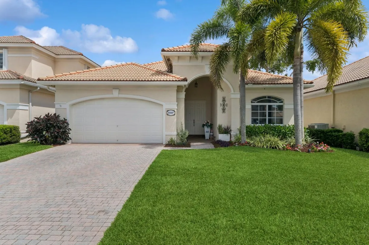South Florida Real Estate | View 8597 White Cay | 3 Beds, 2 Baths