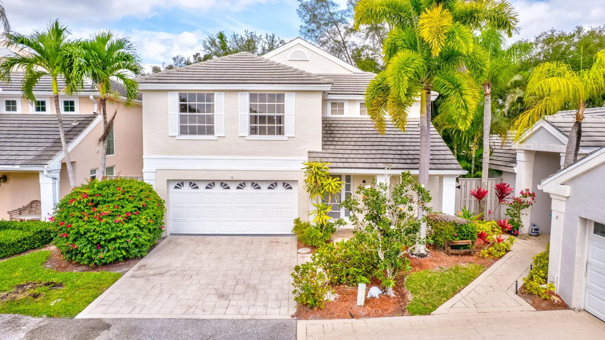 South Florida Real Estate | View 9 Admirals Court | 3 Beds, 2 Baths
