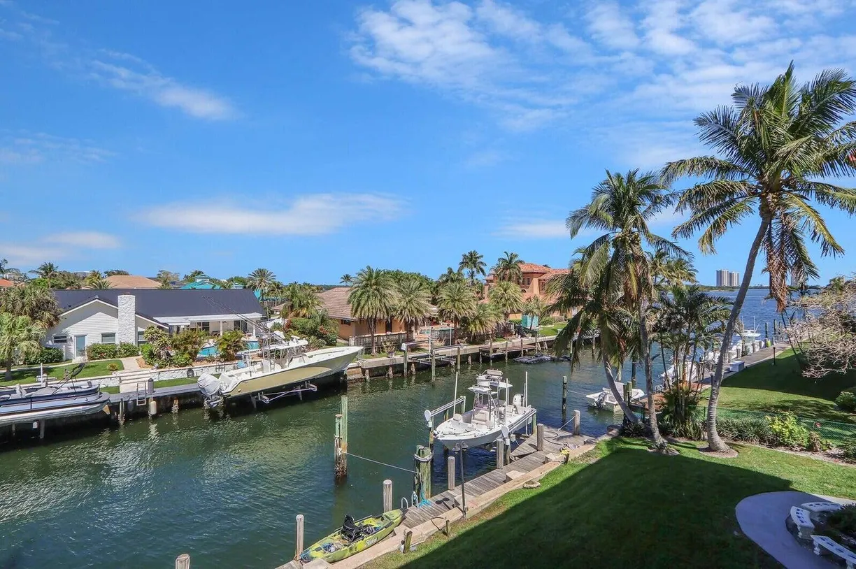 South Florida Real Estate | View 109 Paradise Harbour Boulevard, 314 | 2 Beds, 2 Baths