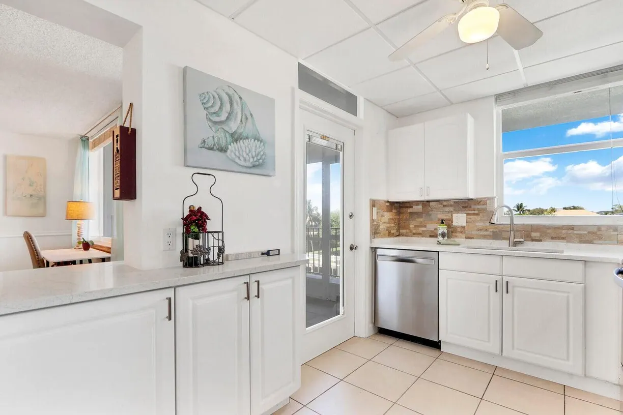 South Florida Real Estate | View 109 Paradise Harbour Boulevard, 314 | Listing