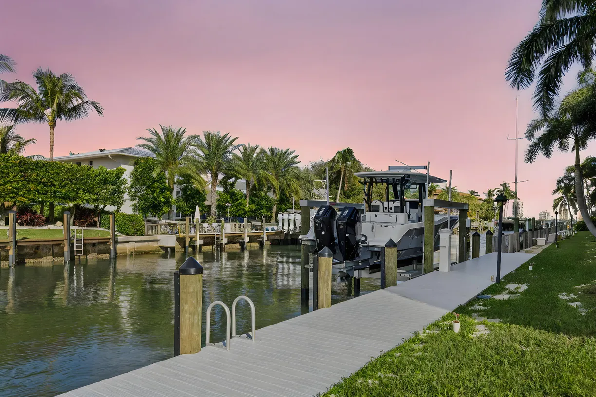 South Florida Real Estate | View 109 Paradise Harbour Boulevard, 314 | Listing