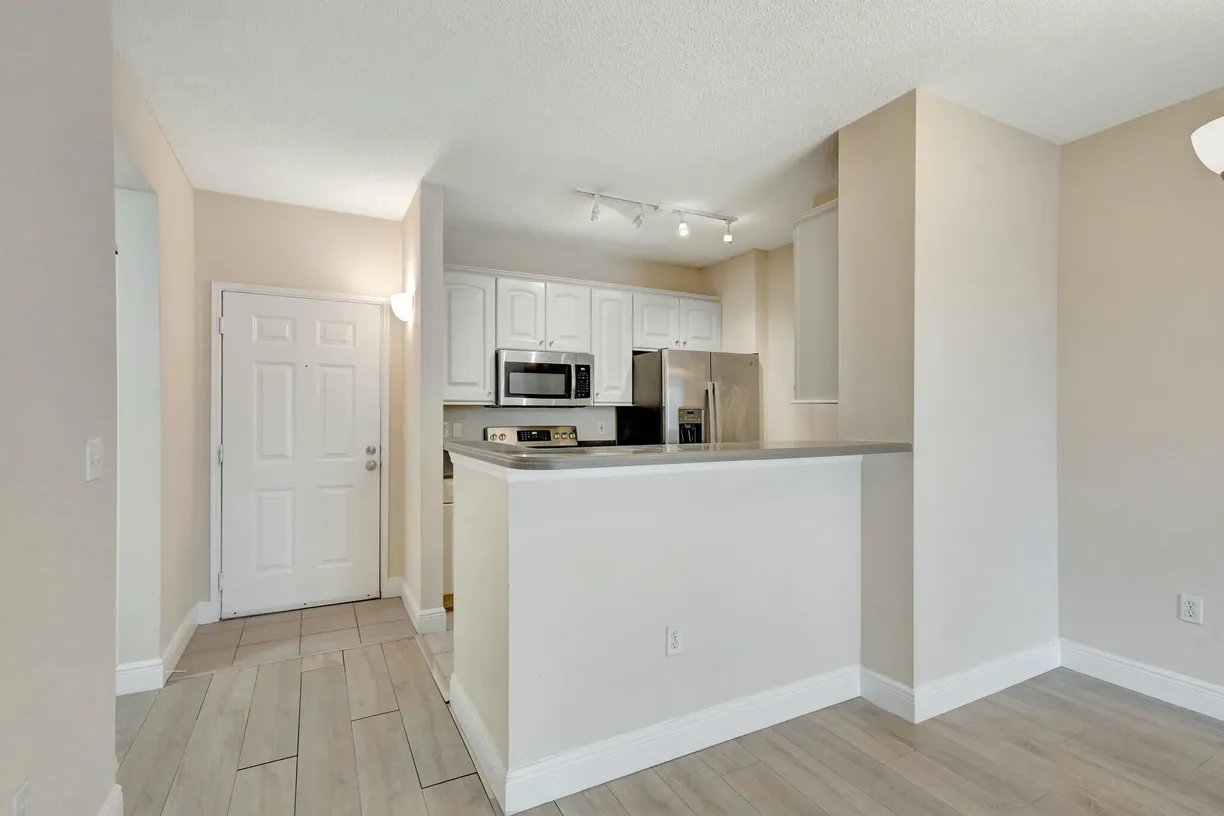 South Florida Real Estate | View 780 S Sapodilla Avenue, 203 | Listing