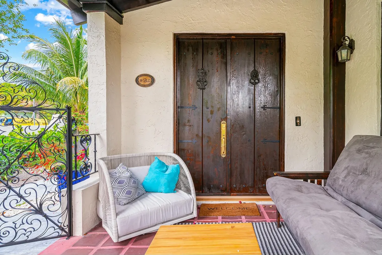 South Florida Real Estate | View 3714 S Olive Avenue | 3 Beds, 3 Baths