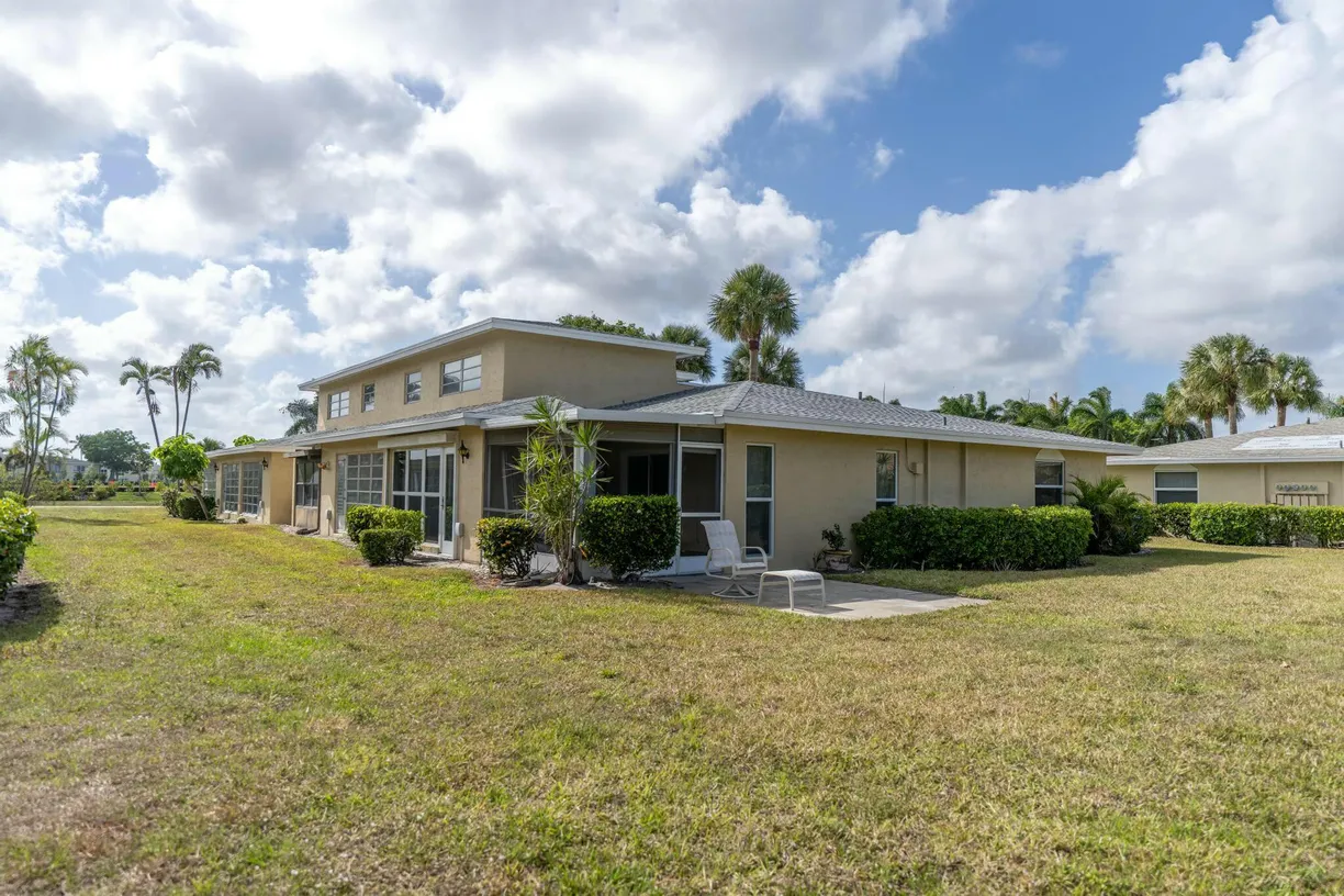 South Florida Real Estate | View 13572 Via Flora, C | Listing