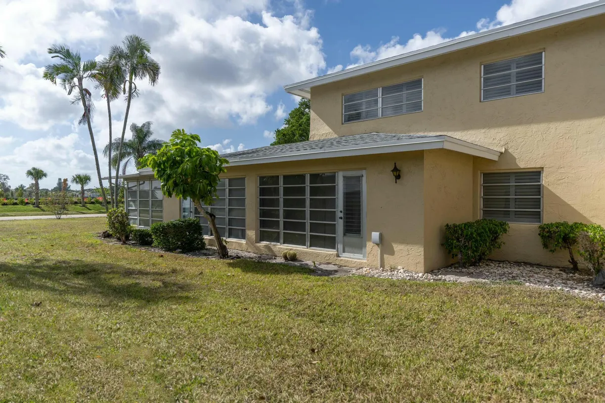 South Florida Real Estate | View 13572 Via Flora, C | Listing