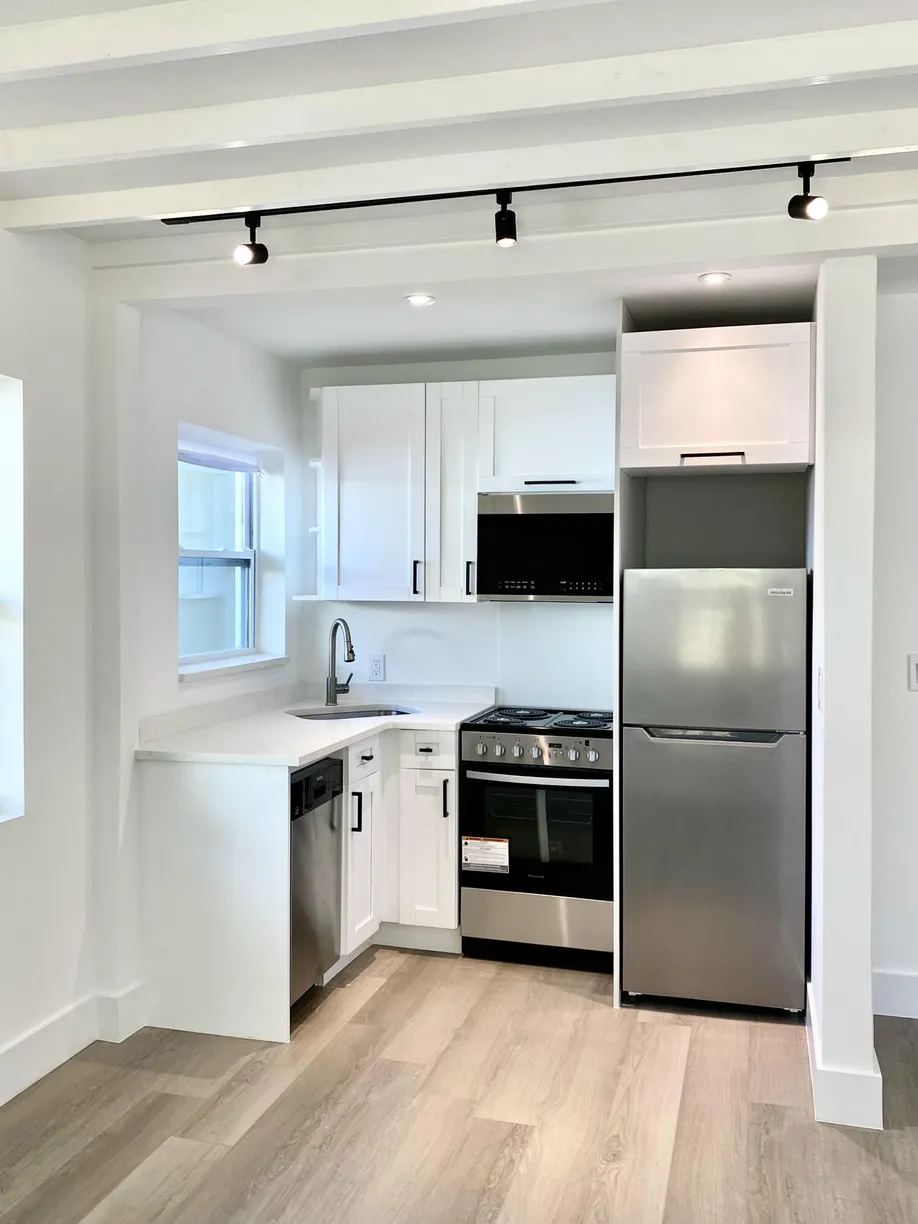 South Florida Real Estate | View 4811 N Flagler Dr, S | Listing